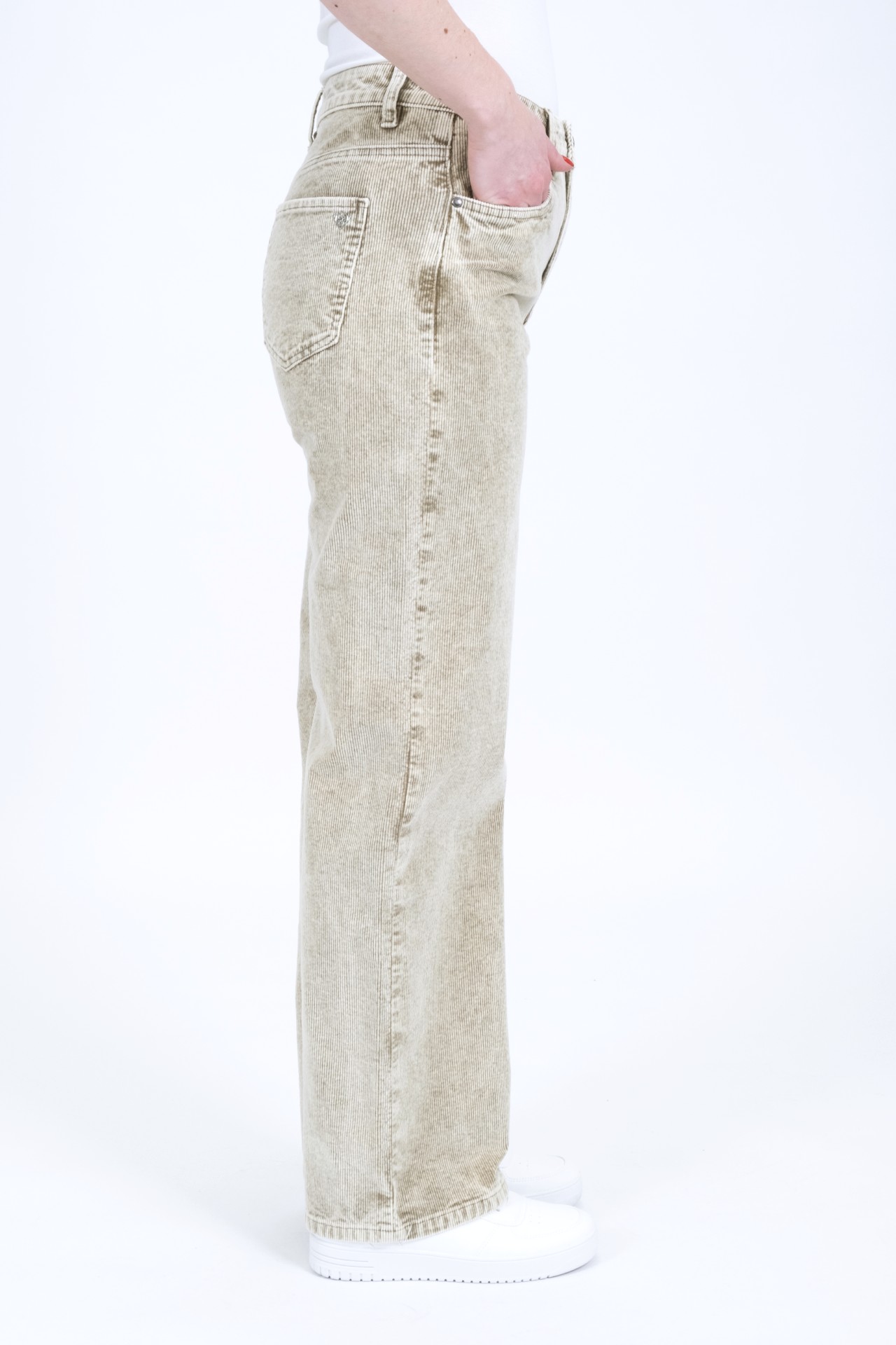 57Kyra 30954Y | Straight Fit | Cord