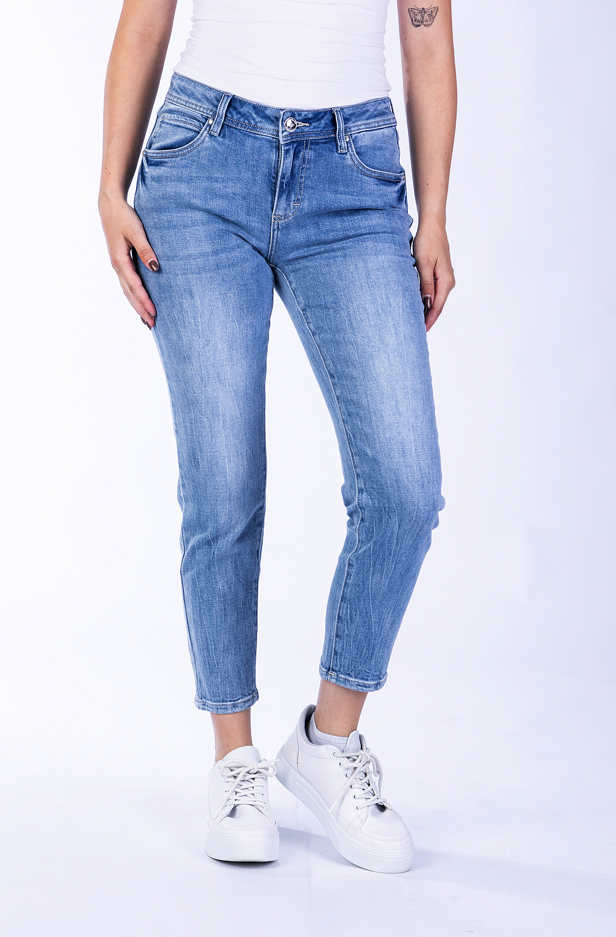 Ava 30834B | Slim Fit | High Ankle | Light Blue