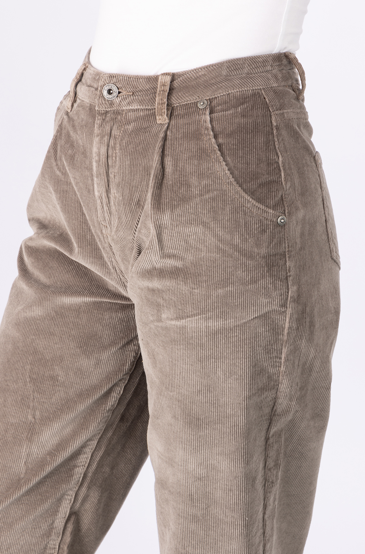 57Ashley, Balloon-Fit, Cordhose, verkürzt, mit Bundfalten
