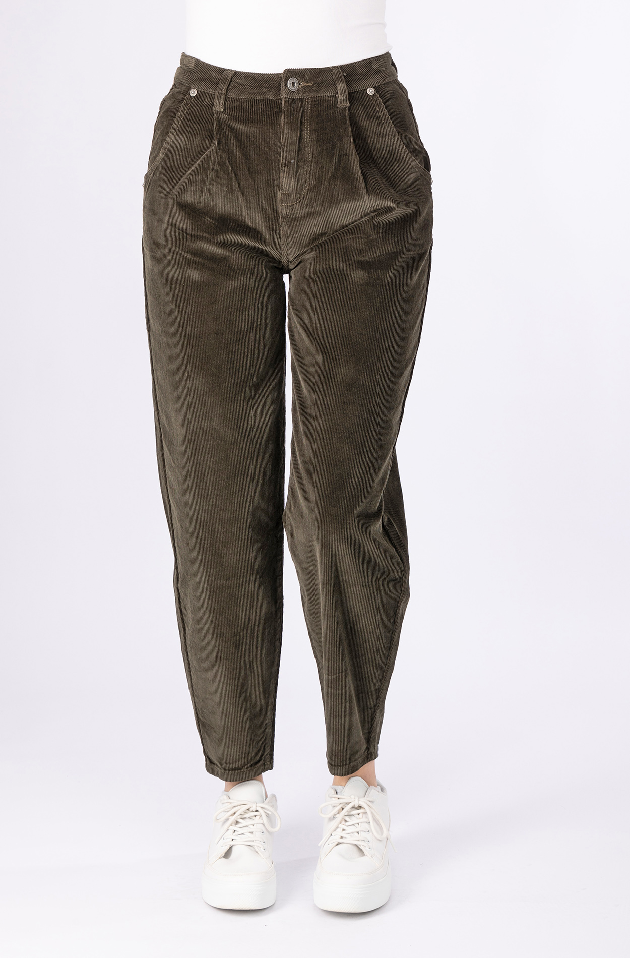 57Ashley, Balloon-Fit, Cordhose, verkürzt, mit Bundfalten