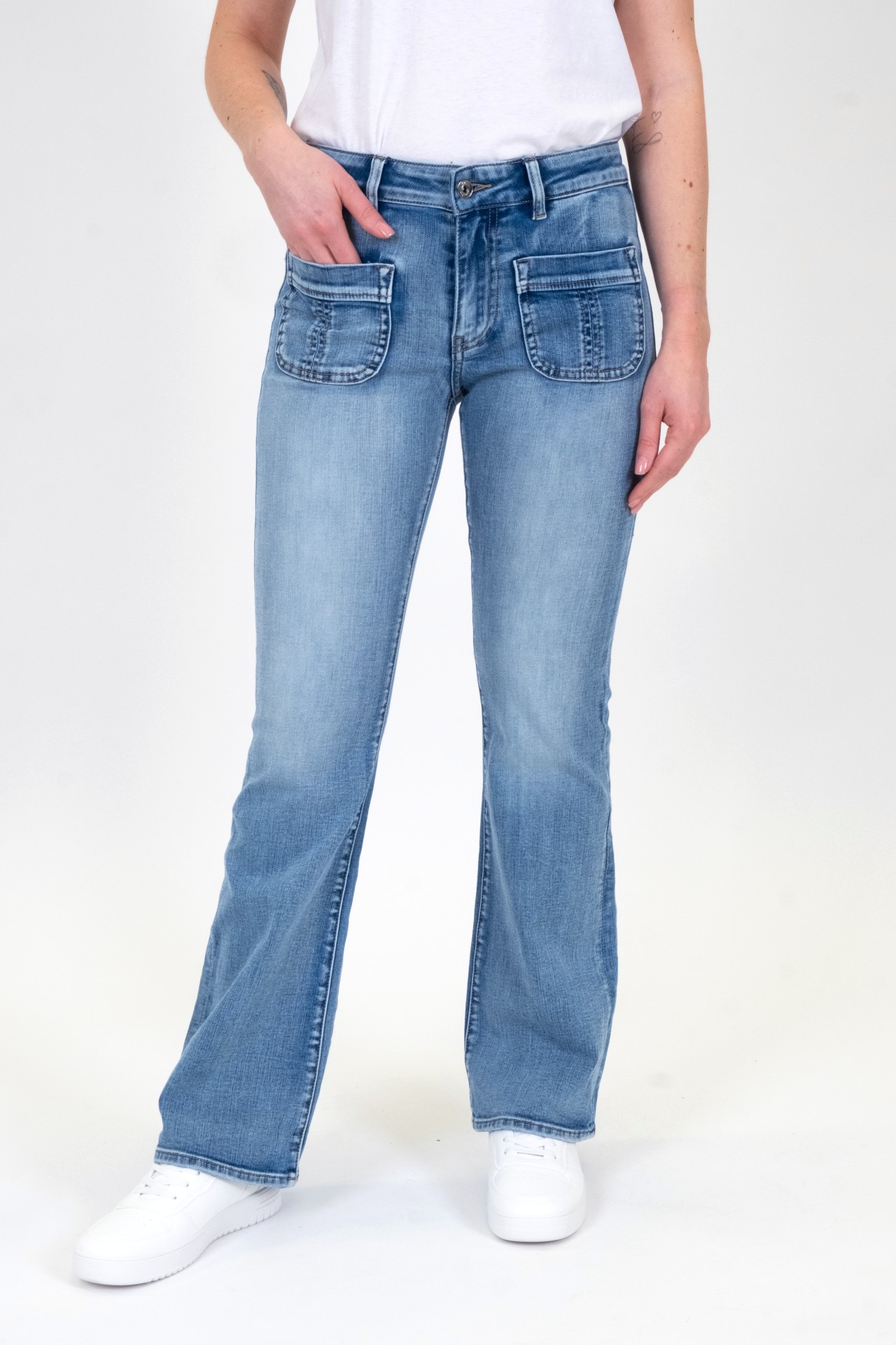 57Mia 11526Y | Bootcut | Light Blue