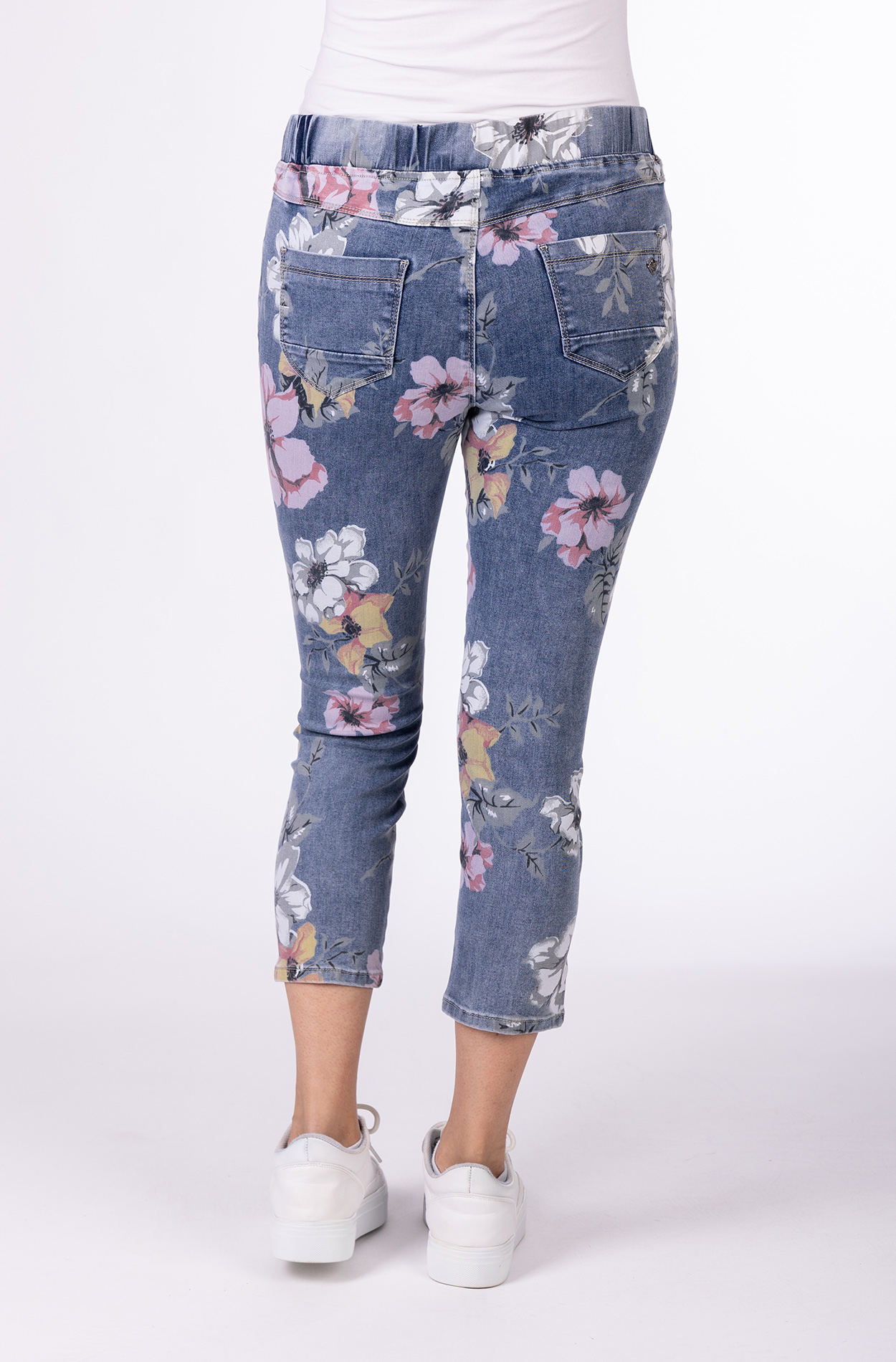 Cici 11626X | 7/8 | Flower Print | Jog Denim 
