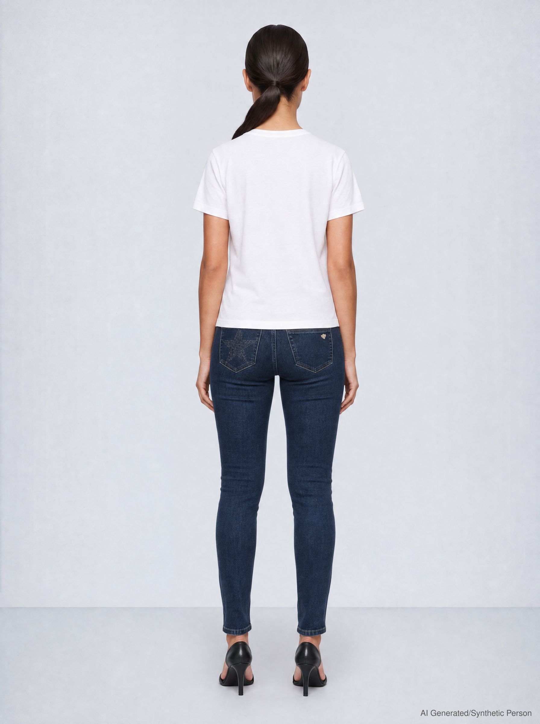 57Juria, Skinny-Fit-Jeans, blauer Strass-Stern
