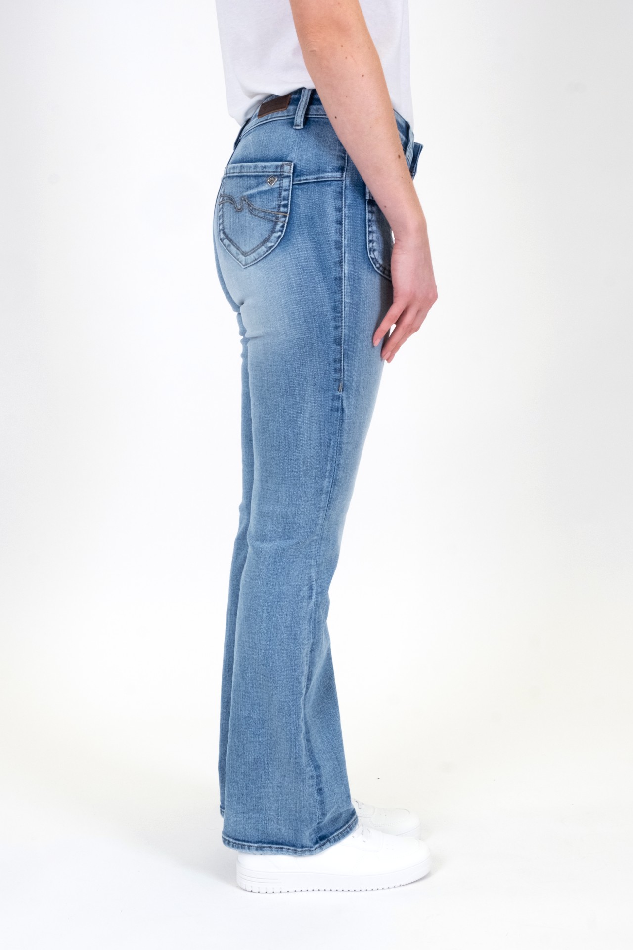 57Mia 11526Y | Bootcut | Light Blue